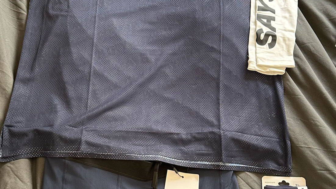 המדריך המלא לבחירת בגדי הריצה המושלמים למרתון שלך